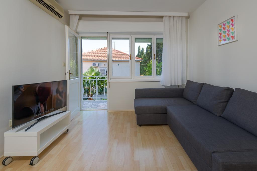 Garden Apartment Kaštela Kamer foto
