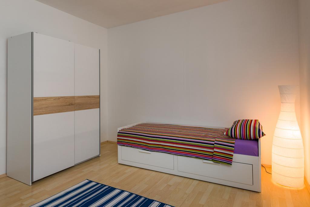 Garden Apartment Kaštela Kamer foto