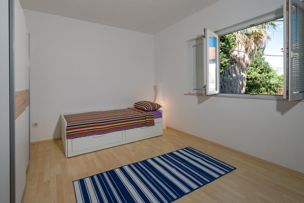 Garden Apartment Kaštela Kamer foto